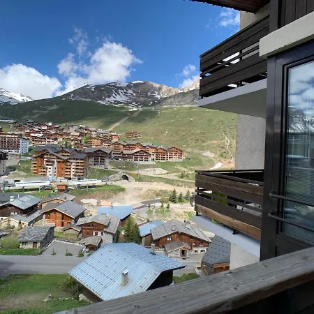 Confortable Proche Pistes Et Commerces Avec Balcon - Fr-1-502-498 טיגנס